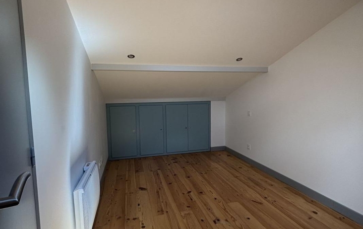 4 Pièces PAU (64000)  75 m2 1 015 € 