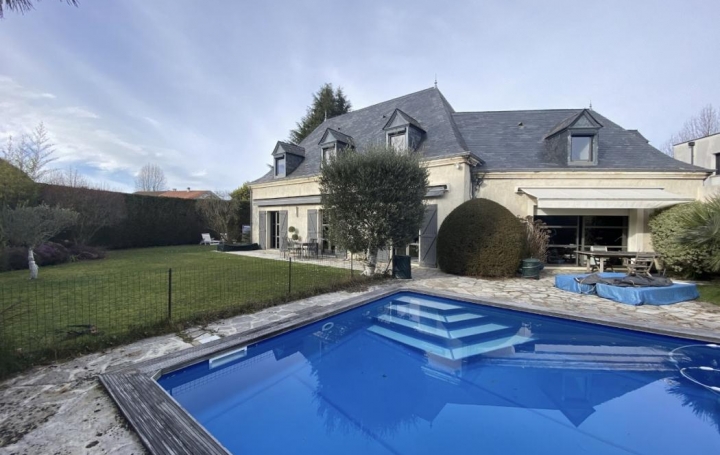 Réseau Immo-diffusion : Maison  IDRON  185 m2 640 000 € 