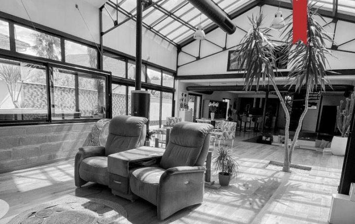 Réseau Immo-diffusion : Loft  LONS  280 m2 620 000 € 