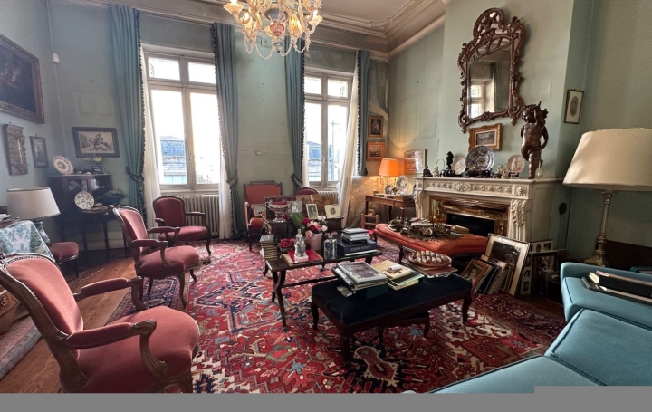Maison BORDEAUX (33000)  250 m2 960 000 € 