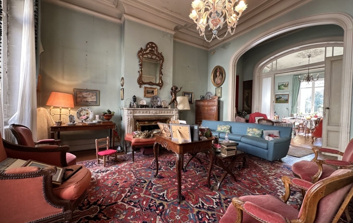 Maison BORDEAUX (33000)  250 m2 960 000 € 