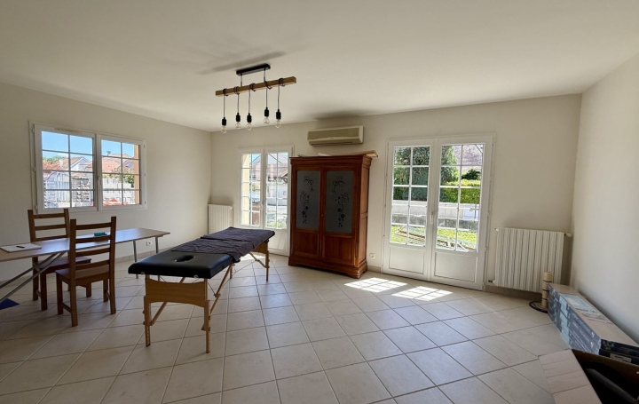 Maison PAU (64000)  140 m2 449 000 € 
