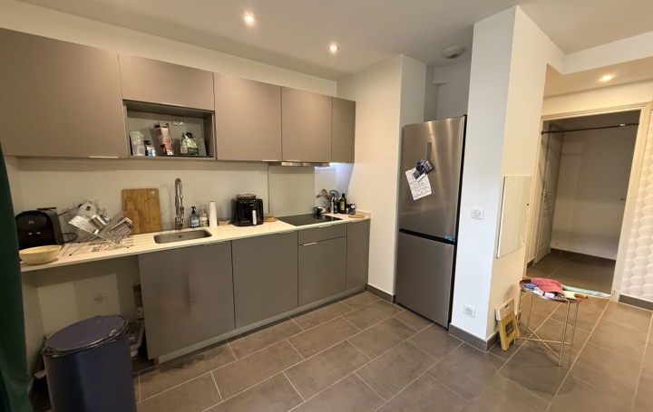 3 Pièces PAU (64000)  62 m2 235 000 € 