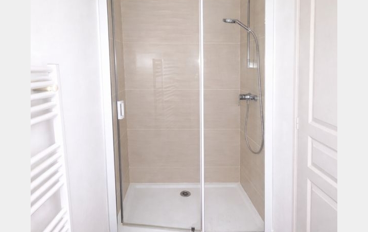 3 Pièces PAU (64000)  62 m2 225 000 € 