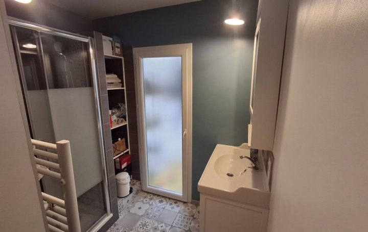 5 Pièces BORDEAUX (33000)  81 m2 322 000 € 