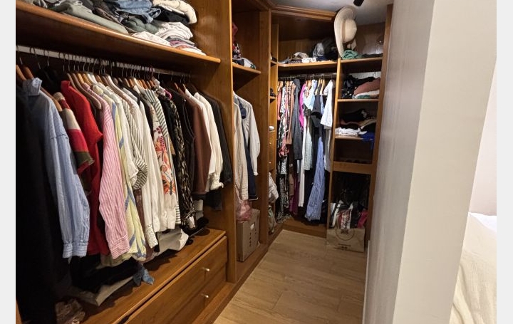 4 Pièces PAU (64000)  145 m2 325 000 € 