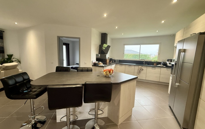 Maison MOMAS (64230)  116 m2 315 000 € 