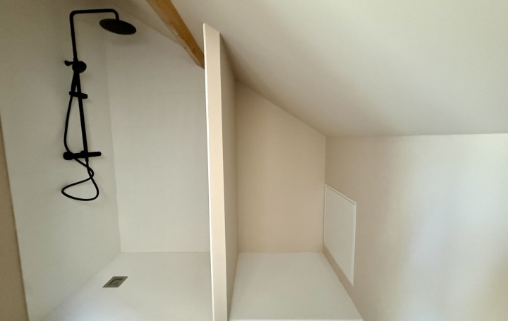 4 Pièces PAU (64000)  103 m2 413 000 € 