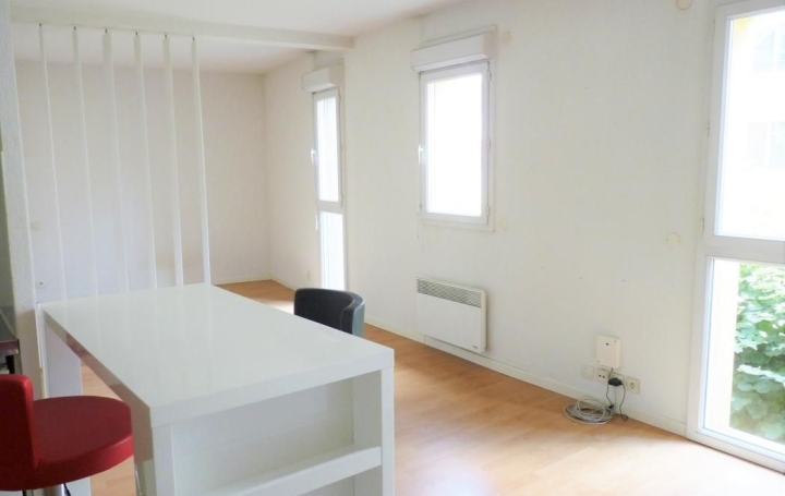 Studio PAU (64000)  38 m2 97 000 € 