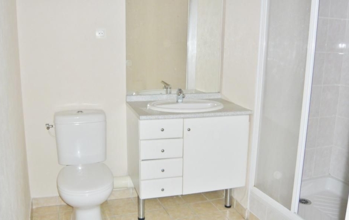 Studio PAU (64000)  38 m2 97 000 € 