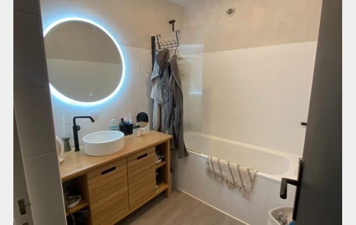 3 Pièces PAU (64000)  74 m2 195 000 € 