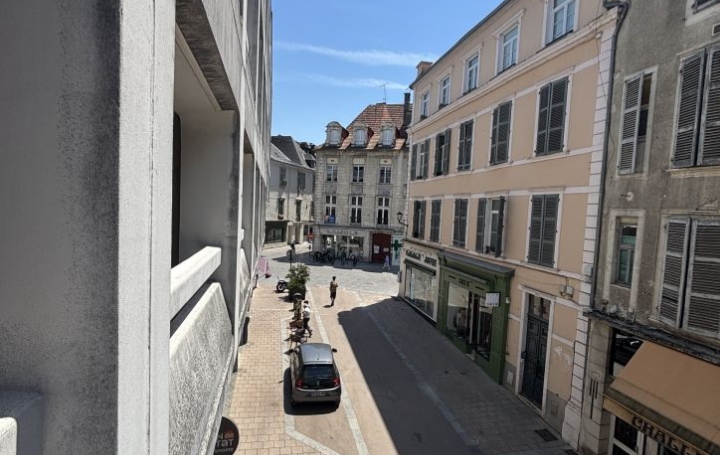 3 Pièces PAU (64000)  74 m2 195 000 € 