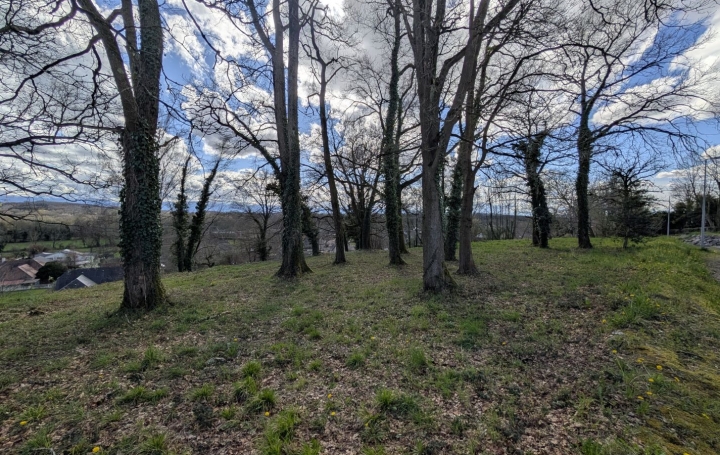 Terrain LEE (64320)  1 854 m2 242 000 € 