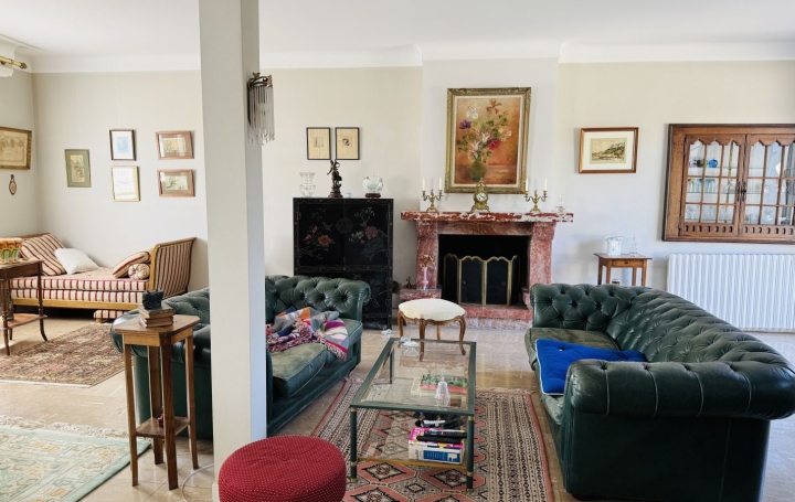 Maison GELOS (64110)  166 m2 365 000 € 