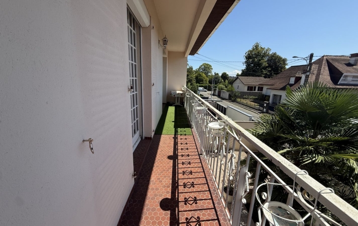 Maison PAU (64000)  129 m2 266 000 € 