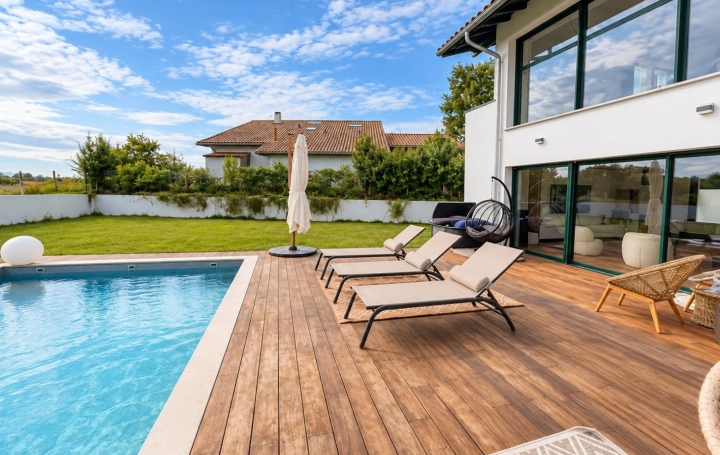Maison ARBONNE (64210)  203 m2 1 550 000 € 