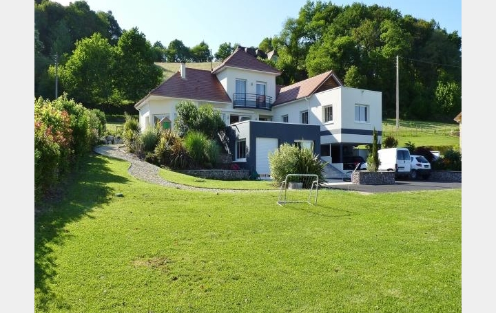 Réseau Immo-diffusion : Maison  ORTHEZ  174 m2 540 000 € 