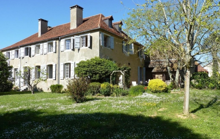 Réseau Immo-diffusion : Maison  THEZE  242 m2 445 200 € 