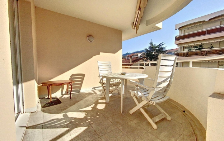 Appartement CANNES (06400) 70 m<sup>2</sup> 579 000 € 