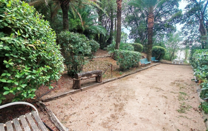 4 Pièces CANNES (06400)  106 m2 640 000 € 