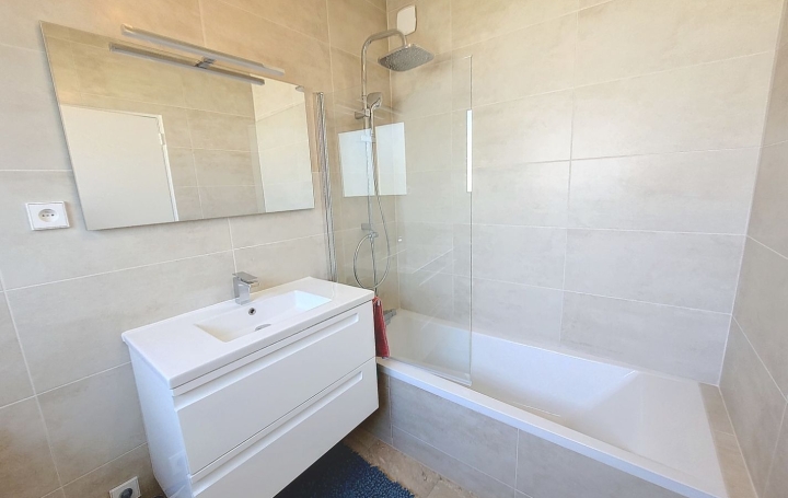 4 Pièces CANNES (06400)  106 m2 640 000 € 