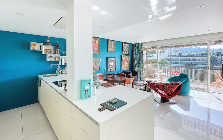 3 Pièces CANNES (06400)  80 m2 895 000 € 