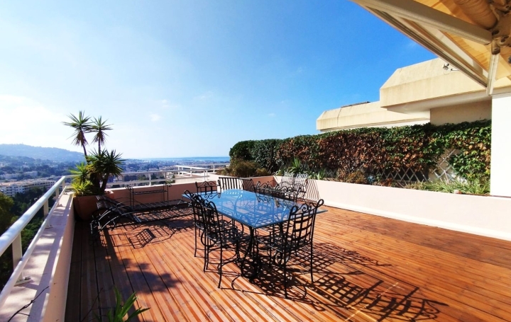 3 Pièces LE CANNET (06110)  94 m2 649 000 € 