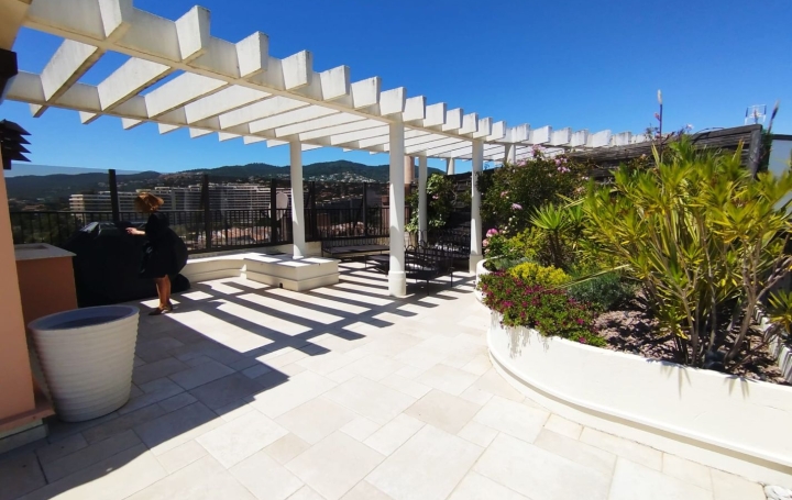 Appartement MANDELIEU-LA-NAPOULE (06210) 130 m<sup>2</sup> 1 450 000 € 