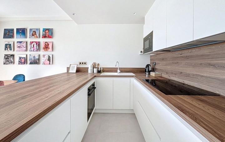 3 Pièces CANNES (06400)  78 m2 750 000 € 