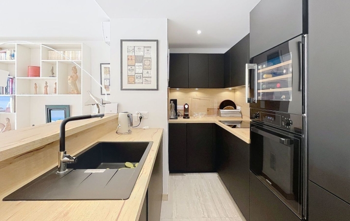 4 Pièces CANNES (06400)  78 m2 848 000 € 