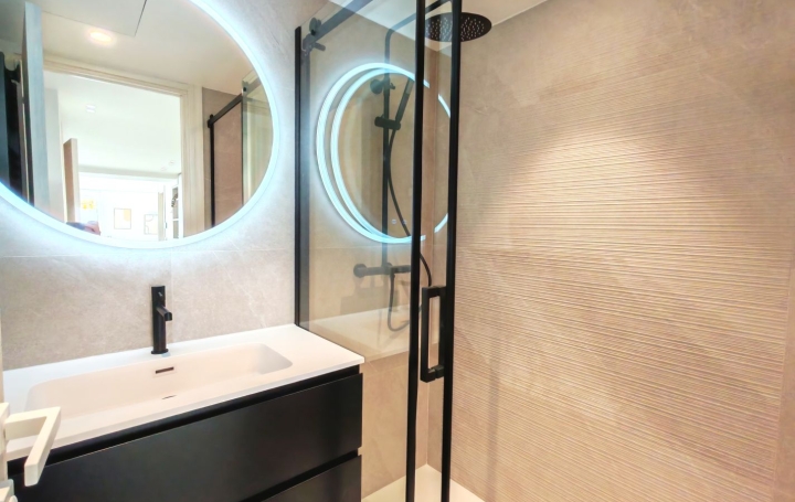 3 Pièces CANNES (06400)  98 m2 1 290 000 € 