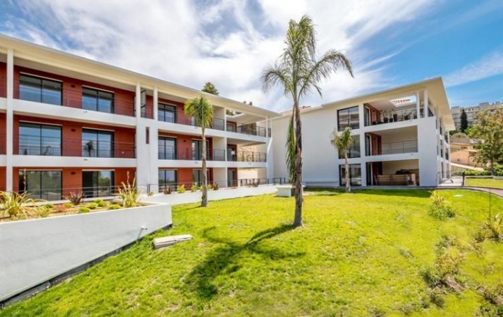 Réseau Immo-diffusion : Programme  CANNES   305 000 € 