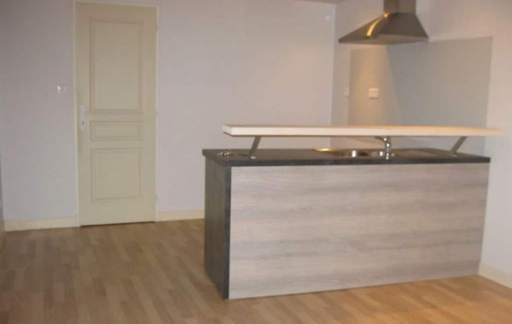 Réseau Immo-diffusion : Maison  IGE  110 m2 650 € 