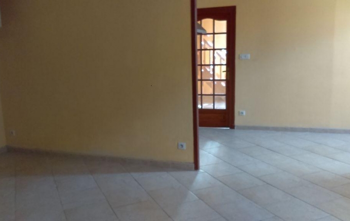 Réseau Immo-diffusion : Appartement P4  SAINT-ALBAIN  80 m2 560 € 