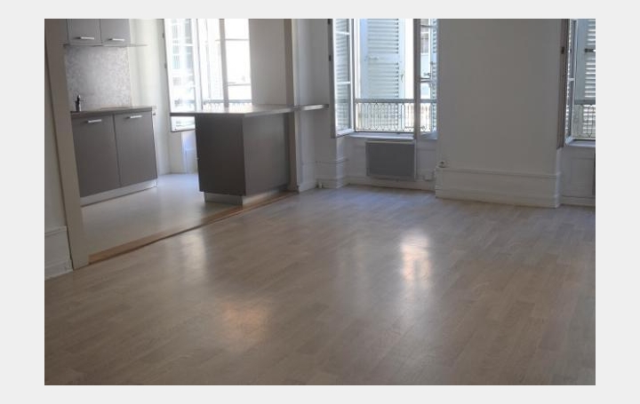Réseau Immo-diffusion : Appartement P2  MACON  50 m2 457 € 