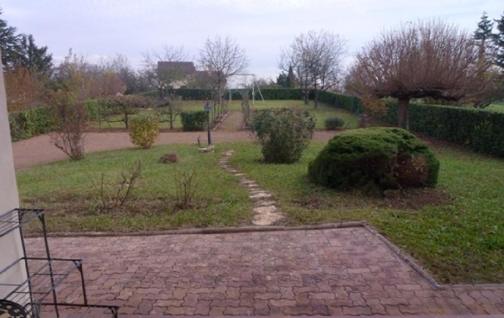 Maison CLESSE (71260)  117 m2 1 000 € 