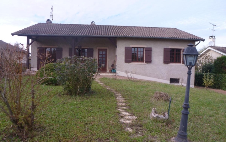 Maison CLESSE (71260)  117 m2 1 000 € 