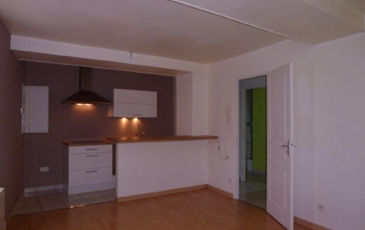 Réseau Immo-diffusion : Appartement P2  MACON  39 m2 395 € 