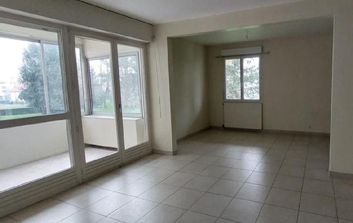 Appartement CHARNAY-LES-MACON (71850) 157 m<sup>2</sup> 1 240 € 
