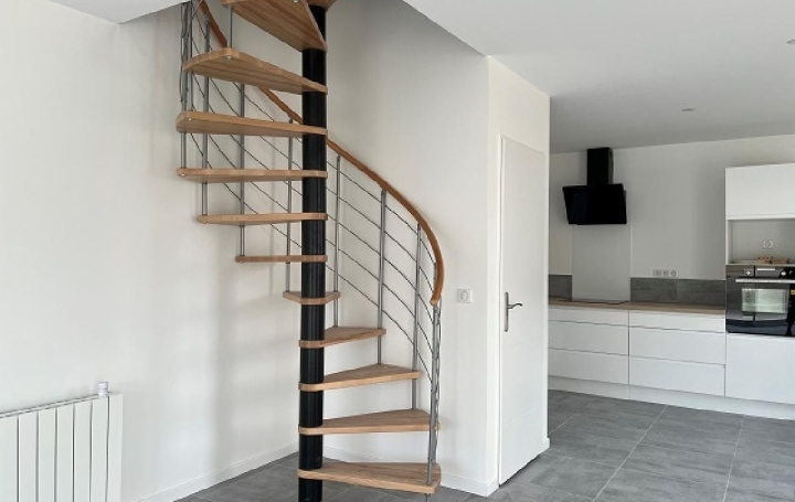 Réseau Immo-diffusion : Maison  REPLONGES  77 m2 790 € 