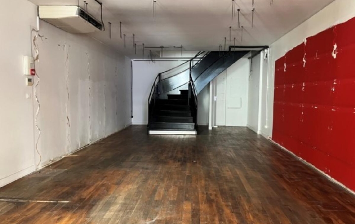 Local commercial MACON (71000)  130 m2 2 190 € 