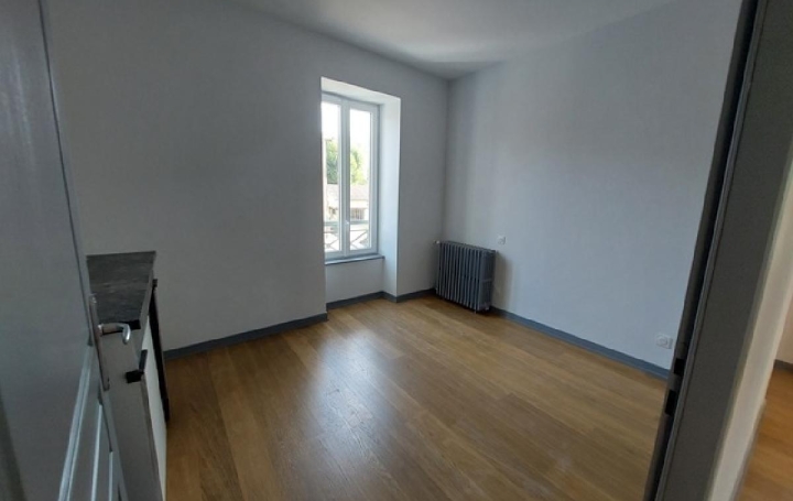 Maison MACON (71000)  124 m2 1 420 € 