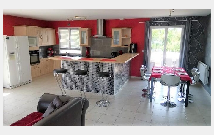 Réseau Immo-diffusion : Villa  SALORNAY-SUR-GUYE  116 m2 230 000 € 