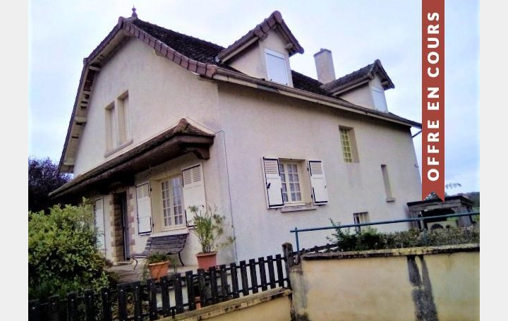 Réseau Immo-diffusion : Maison  VENDENESSE-LES-CHAROLLES  135 m2 146 000 € 