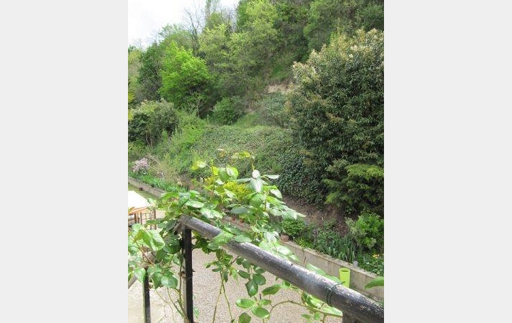 Maison JASSANS-RIOTTIER (01480)  290 m2 470 000 € 