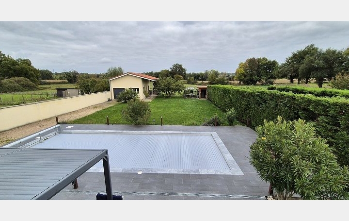 Maison REPLONGES (01750)  185 m2 488 000 € 