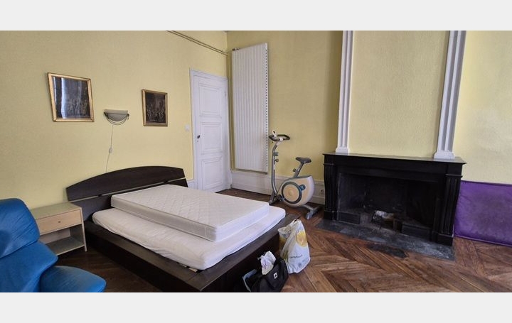 4 Pièces MACON (71000)  155 m2 216 000 € 