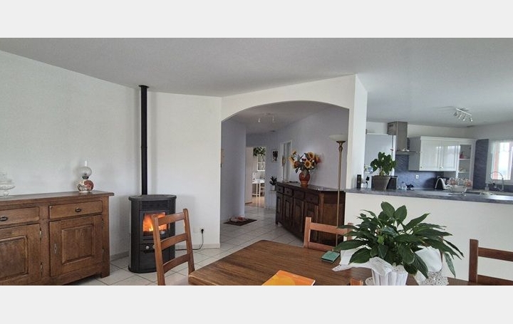 Maison / Villa PERONNE (71260) 149 m<sup>2</sup> 335 000 € 