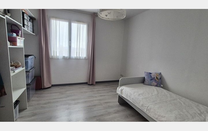 Maison PERONNE (71260)  149 m2 335 000 € 