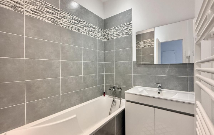 3 Pièces LE MANS (72000)  59 m2 940 € 